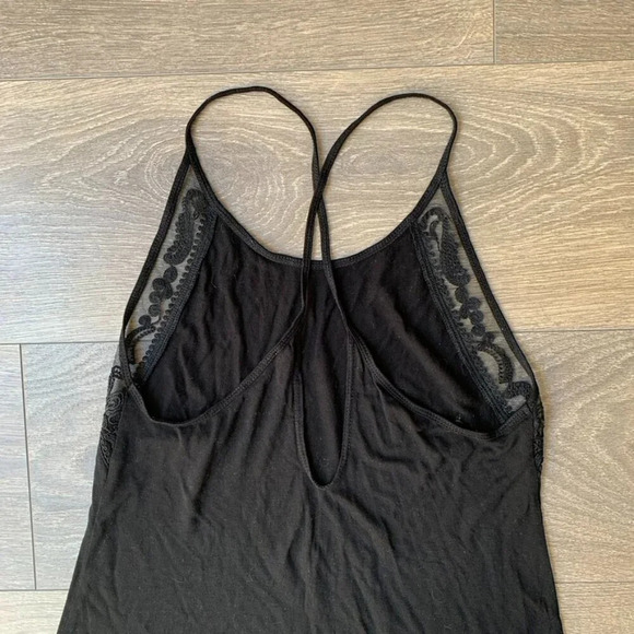 Aritzia Wilfred Cami Tank Top Paisley Lace Trim Criss Cross Back black size XS - Picture 11 of 13